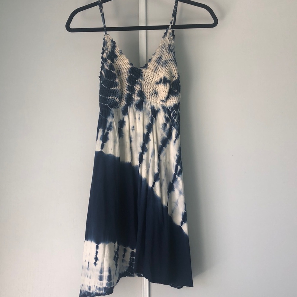 crochet front, cross back dress. size medium